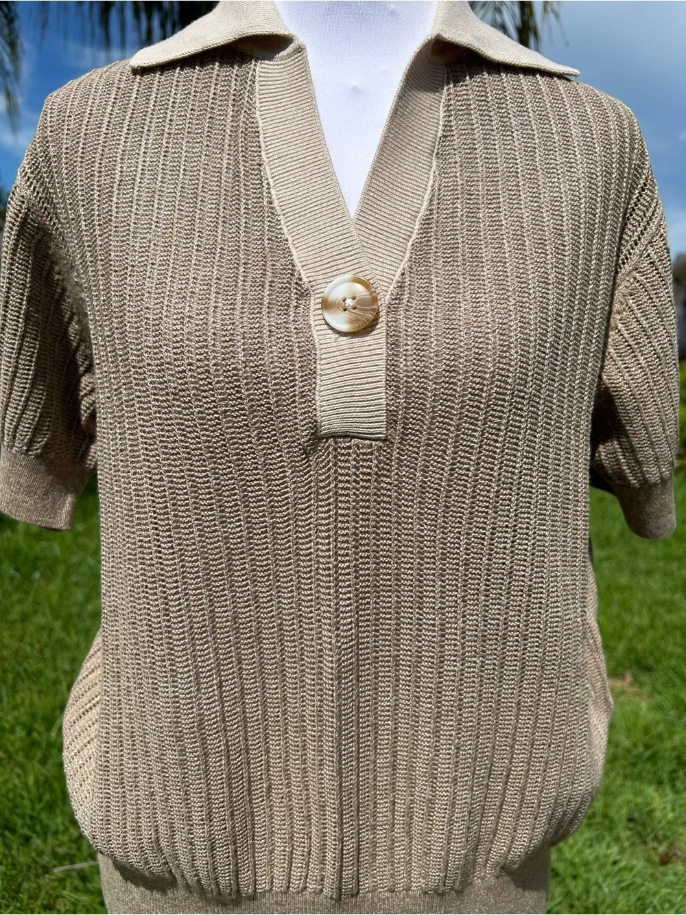 NWT🌷Varley Perrine Taupe Knit Polo V-Neck Short Sleeve Sweater